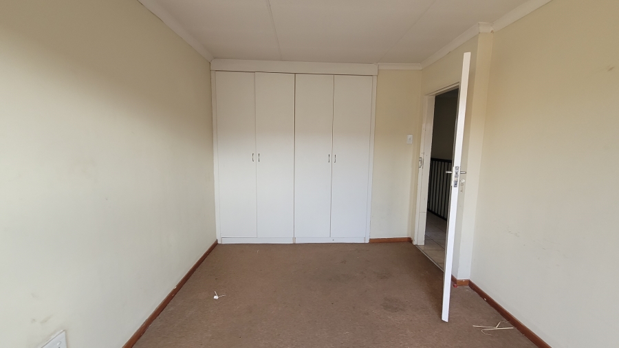 3 Bedroom Property for Sale in Annlin Gauteng