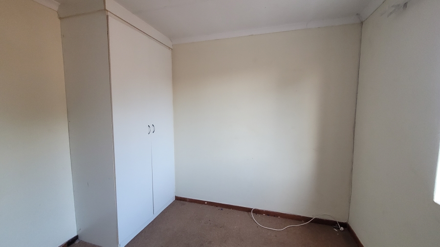 3 Bedroom Property for Sale in Annlin Gauteng