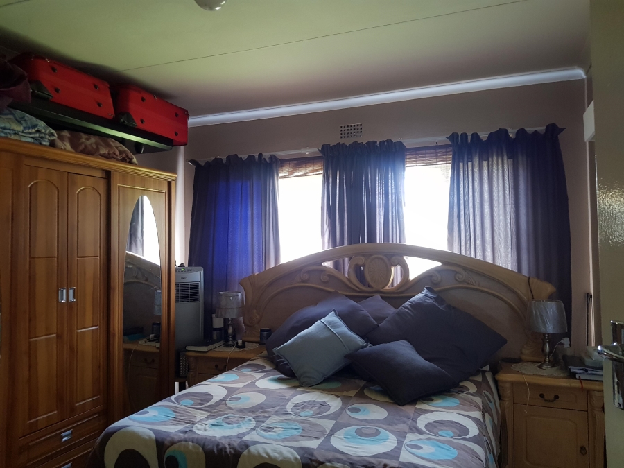 To Let 3 Bedroom Property for Rent in Krugersrus Gauteng