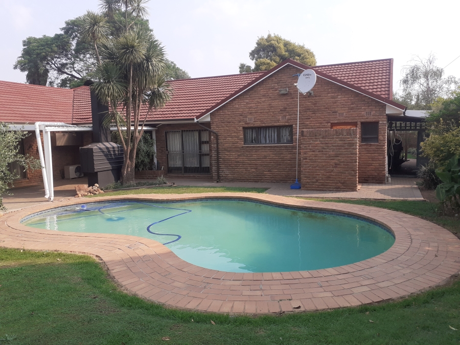 2 Bedroom Property for Sale in Sharon Park Gauteng