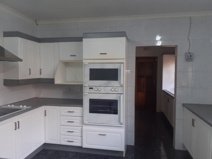 2 Bedroom Property for Sale in Sharon Park Gauteng