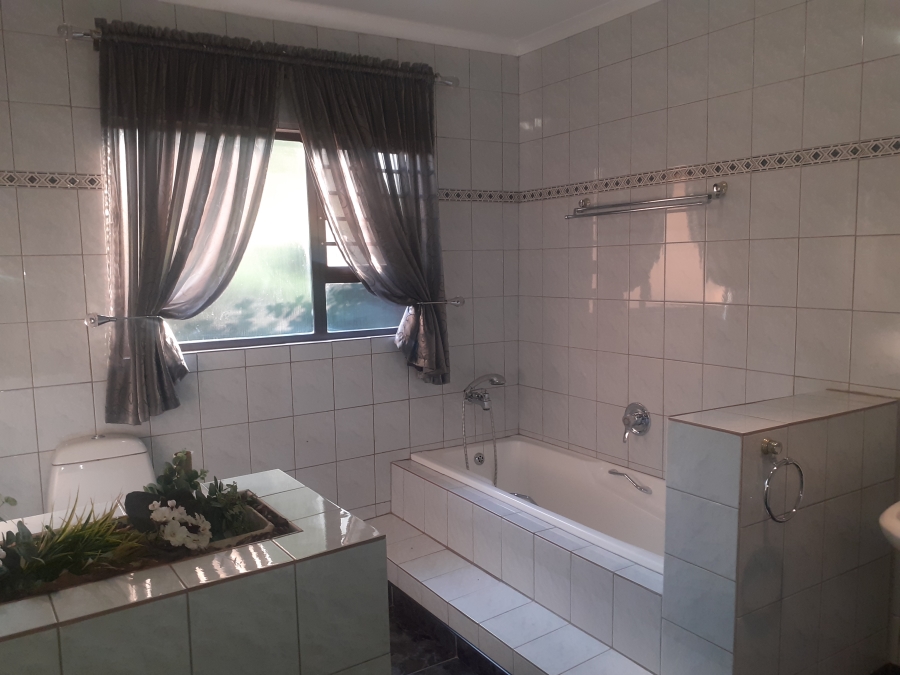 2 Bedroom Property for Sale in Sharon Park Gauteng