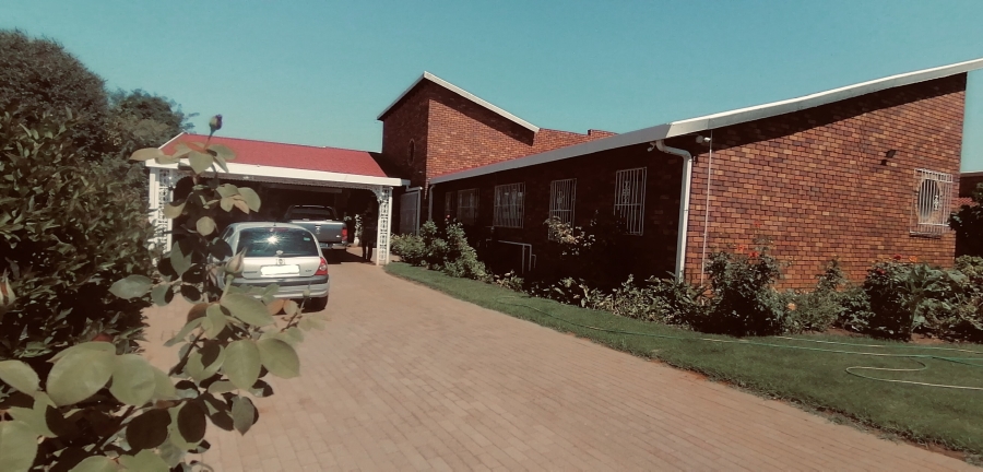 3 Bedroom Property for Sale in Selcourt Gauteng