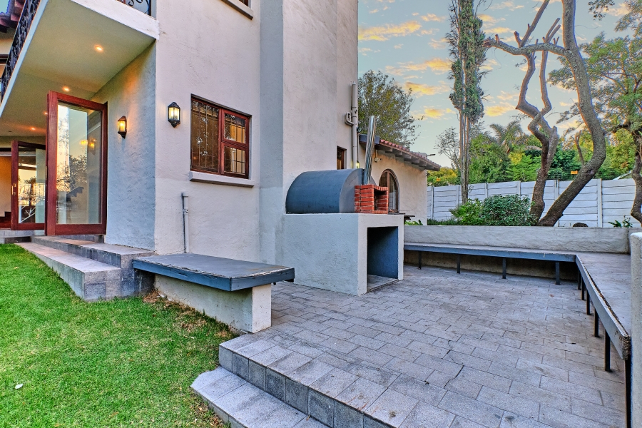 4 Bedroom Property for Sale in Morningside Gauteng