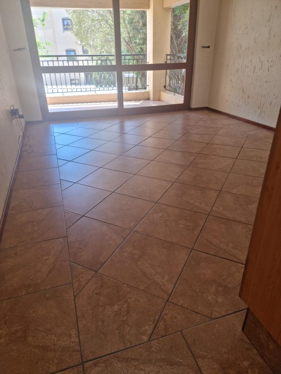 To Let 1 Bedroom Property for Rent in Lonehill Gauteng