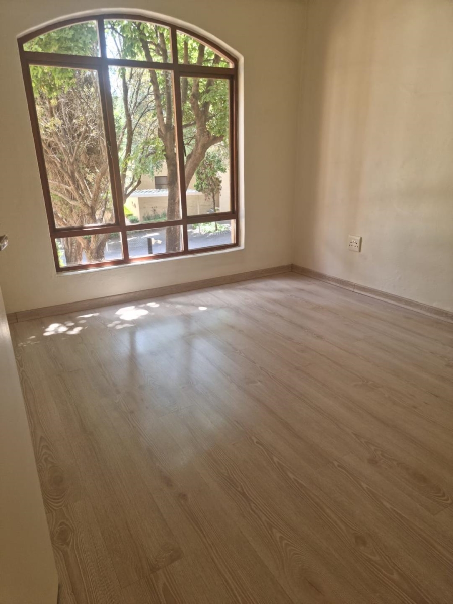 To Let 1 Bedroom Property for Rent in Lonehill Gauteng