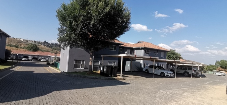 2 Bedroom Property for Sale in Linmeyer Gauteng