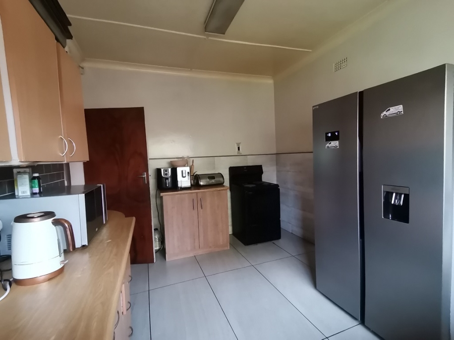 3 Bedroom Property for Sale in Towerby Gauteng