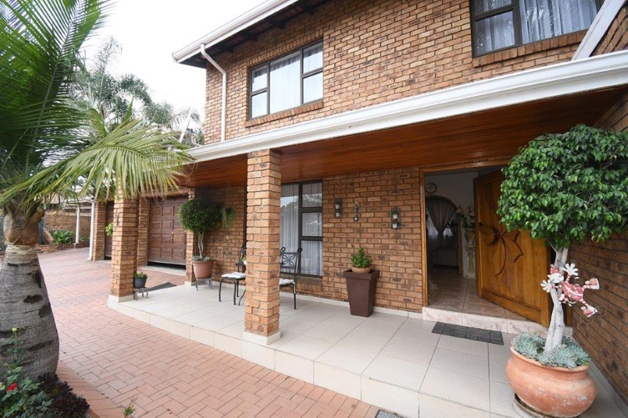 4 Bedroom Property for Sale in Dowerglen Ext 3 Gauteng