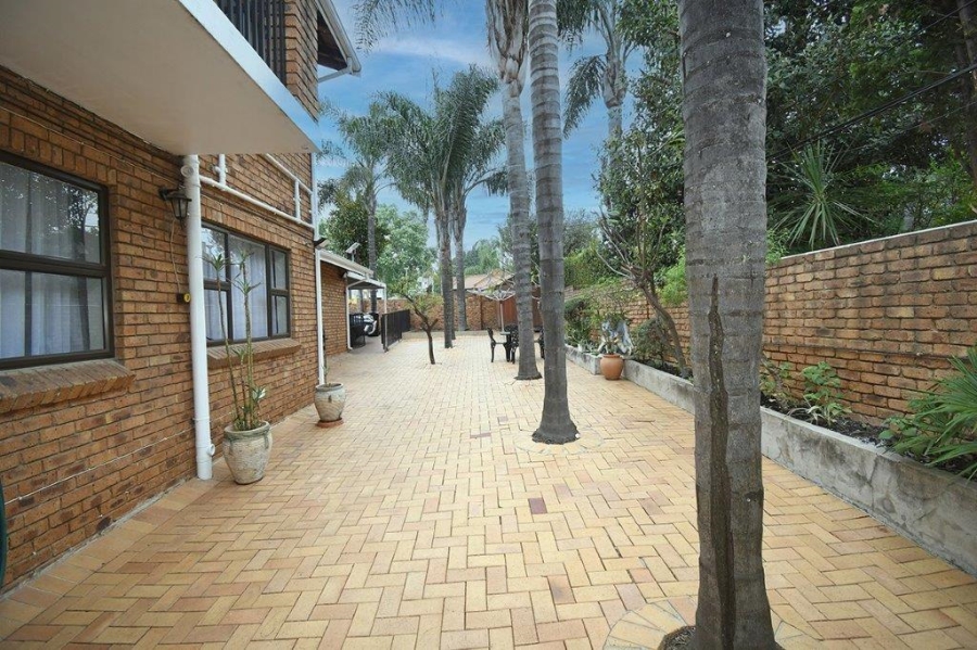 4 Bedroom Property for Sale in Dowerglen Ext 3 Gauteng