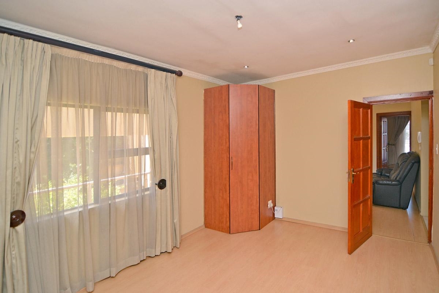 6 Bedroom Property for Sale in Bedfordview Gauteng