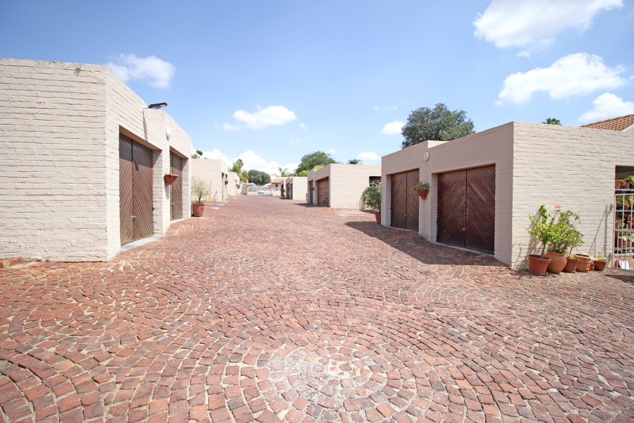 2 Bedroom Property for Sale in Ferndale Gauteng