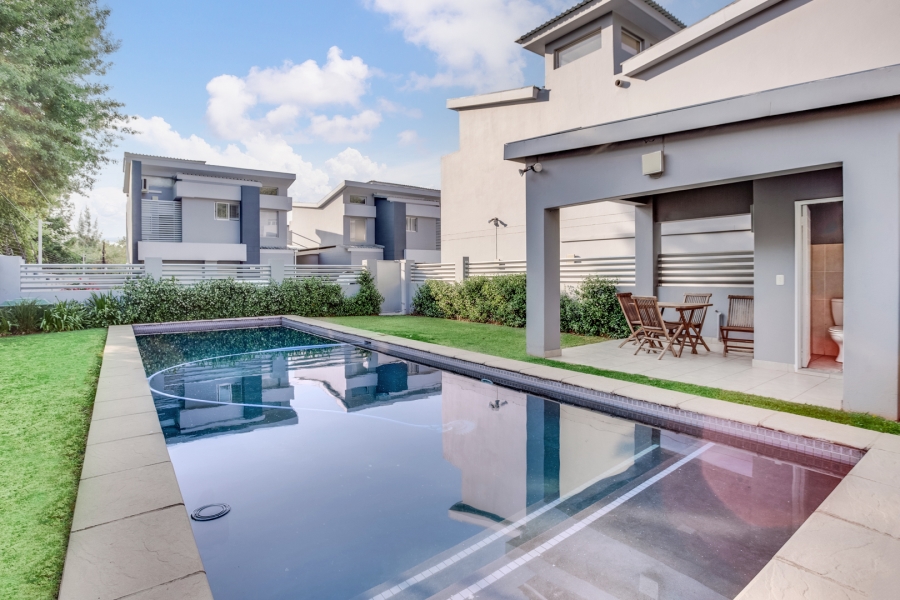 2 Bedroom Property for Sale in Bryanston Gauteng