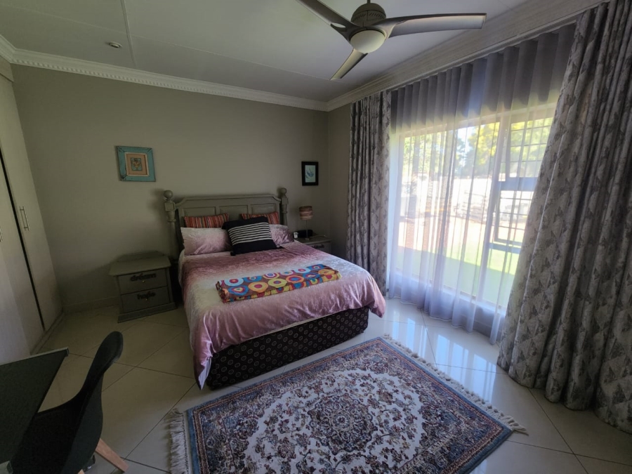 4 Bedroom Property for Sale in Vanderbijlpark SW 5 Gauteng