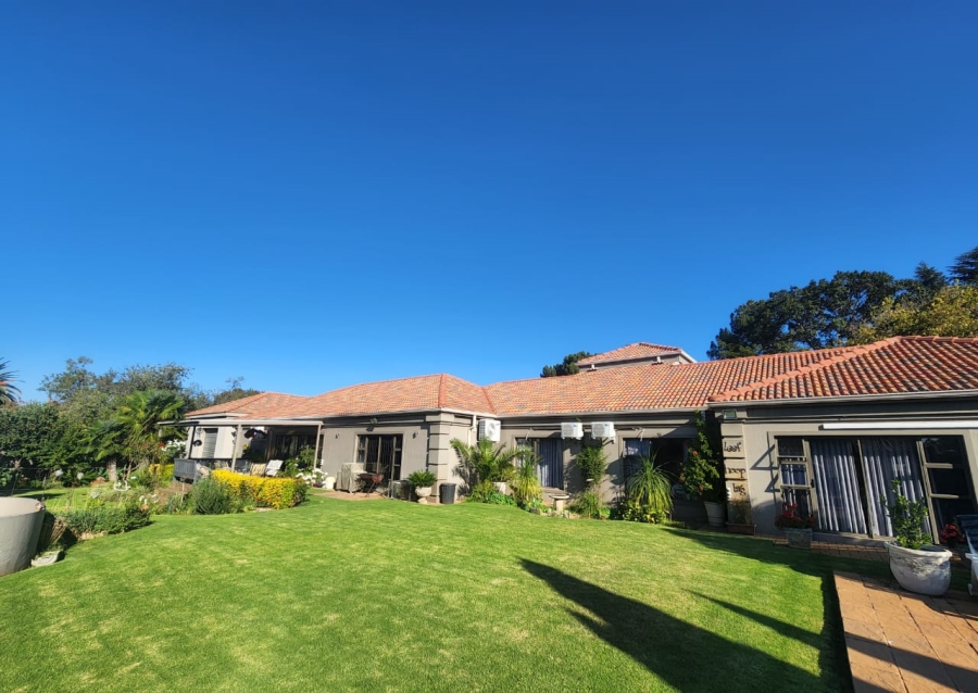 4 Bedroom Property for Sale in Vanderbijlpark SW 5 Gauteng