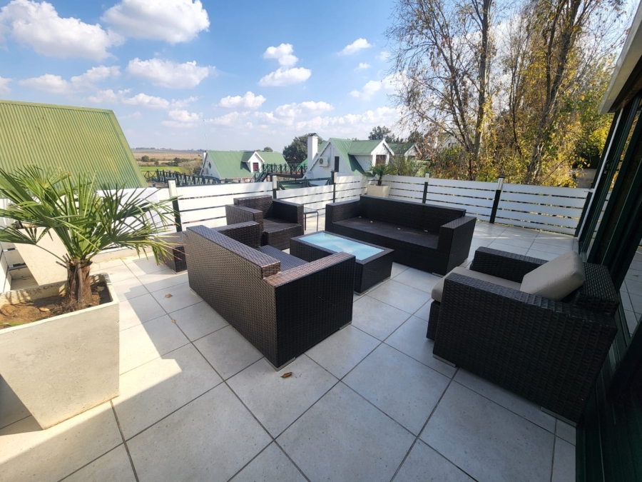 5 Bedroom Property for Sale in Vaalview Gauteng
