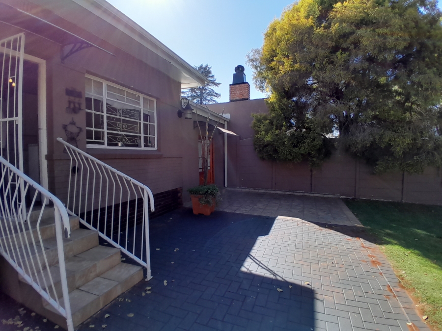 4 Bedroom Property for Sale in Dalview Gauteng