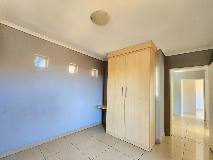 3 Bedroom Property for Sale in Willowbrook Gauteng