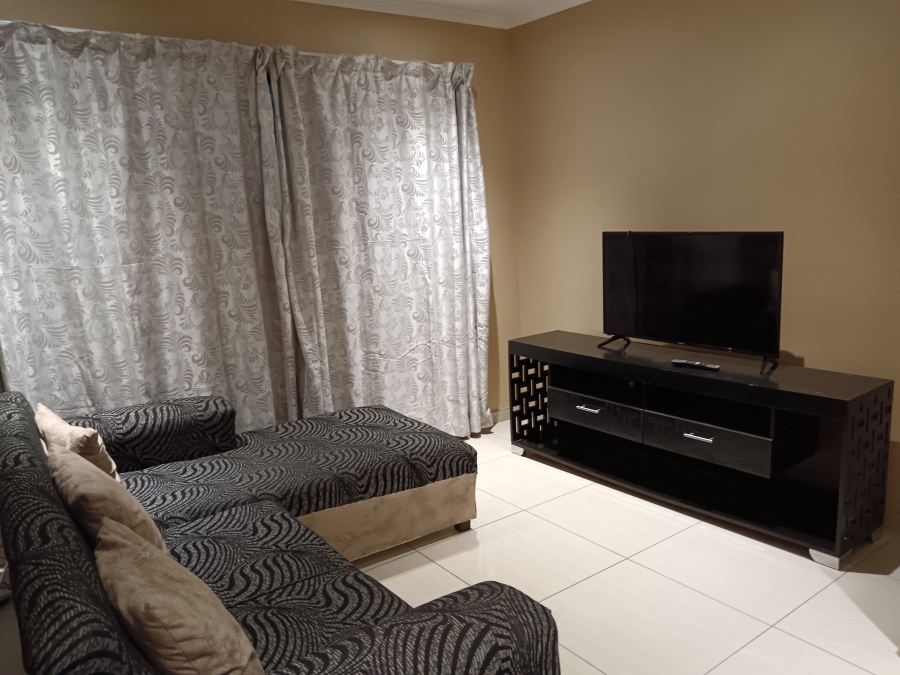 To Let 2 Bedroom Property for Rent in Roodeplaat Gauteng
