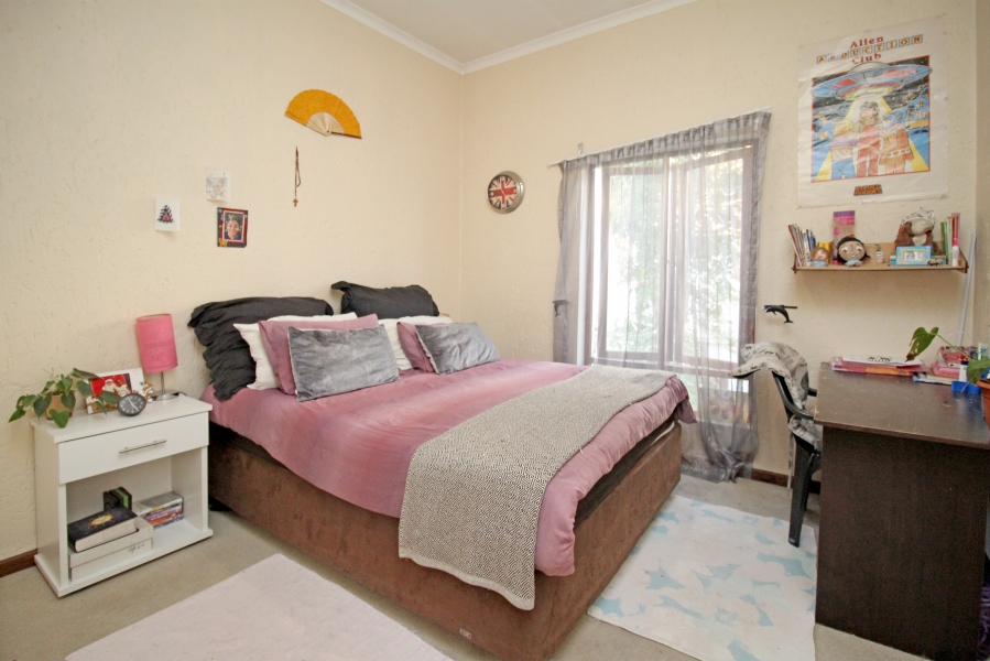 2 Bedroom Property for Sale in Broadacres Gauteng