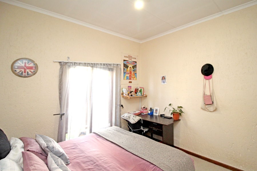 2 Bedroom Property for Sale in Broadacres Gauteng