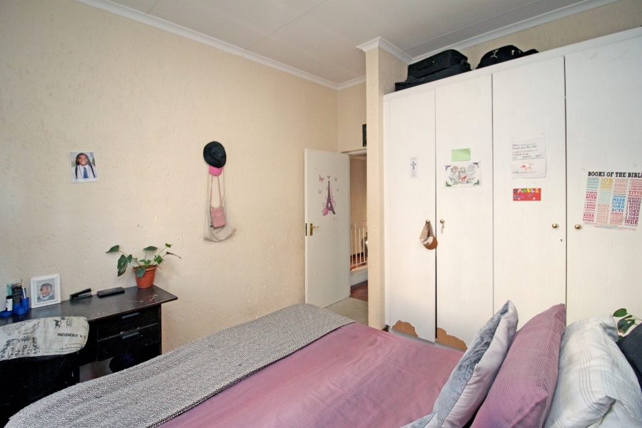 2 Bedroom Property for Sale in Broadacres Gauteng