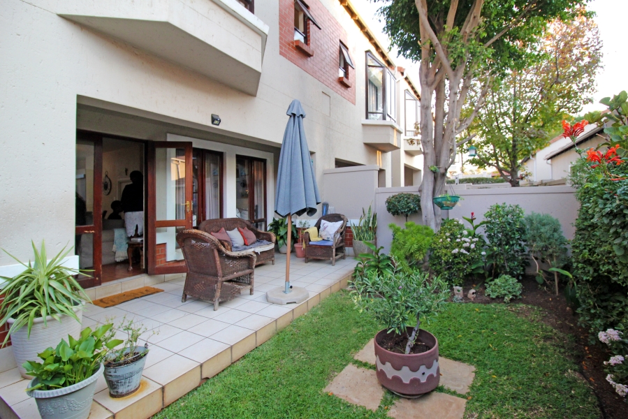 2 Bedroom Property for Sale in Broadacres Gauteng