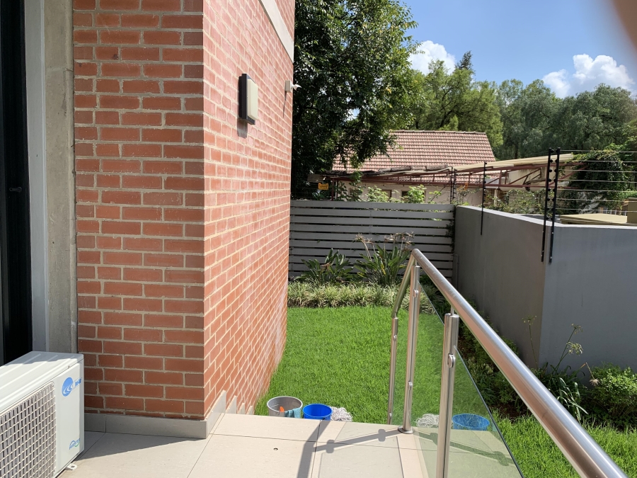 To Let 2 Bedroom Property for Rent in Parkmore Gauteng