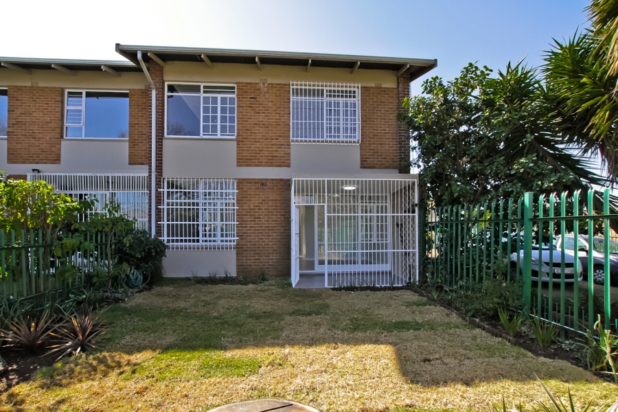 2 Bedroom Property for Sale in Creston Hill Gauteng