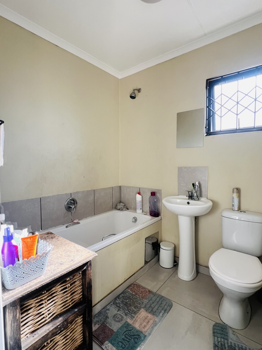 3 Bedroom Property for Sale in Kya Sands Gauteng