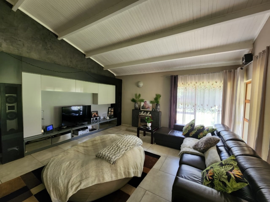 3 Bedroom Property for Sale in Vanderbijlpark SW 5 Gauteng