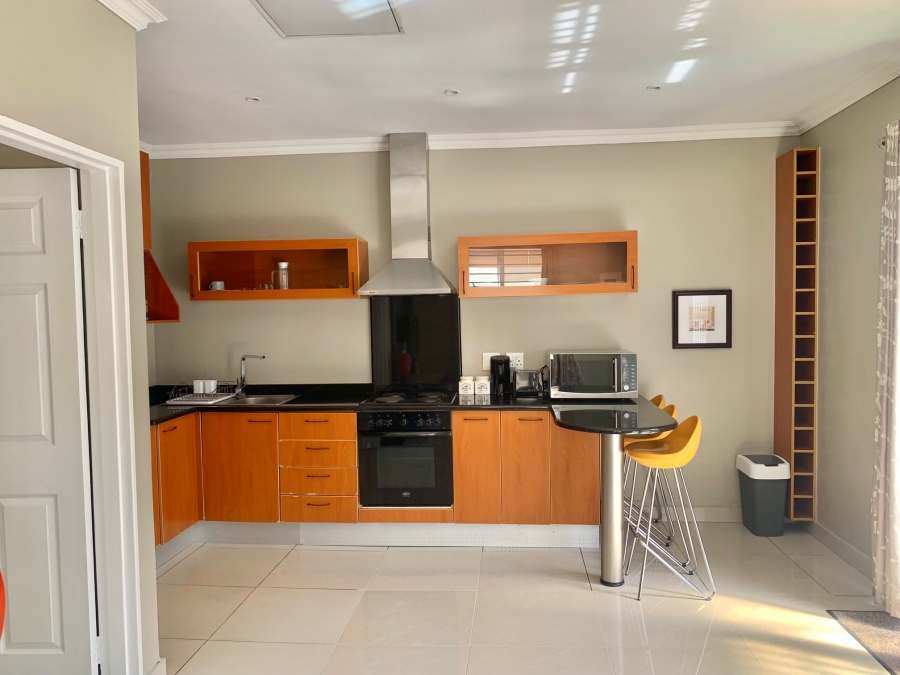 To Let 1 Bedroom Property for Rent in Hurlingham Manor Gauteng