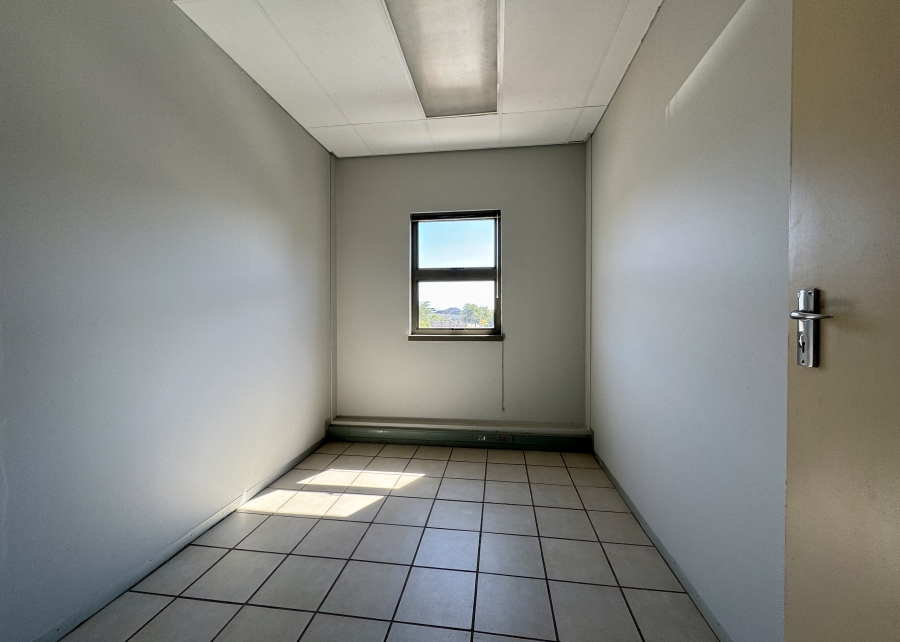 Commercial Property for Sale in Silver Lakes Gauteng