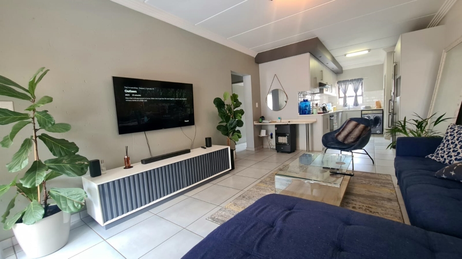 2 Bedroom Property for Sale in Jansenpark Gauteng