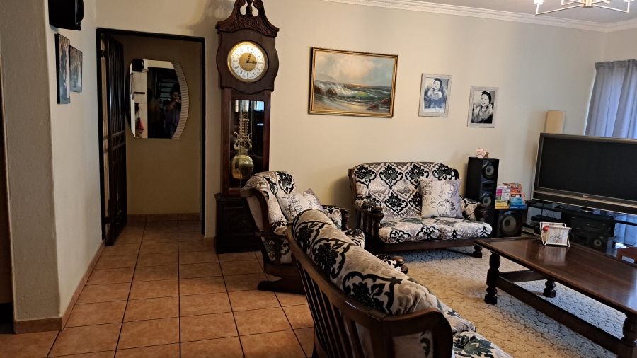 7 Bedroom Property for Sale in Sunward Park Gauteng