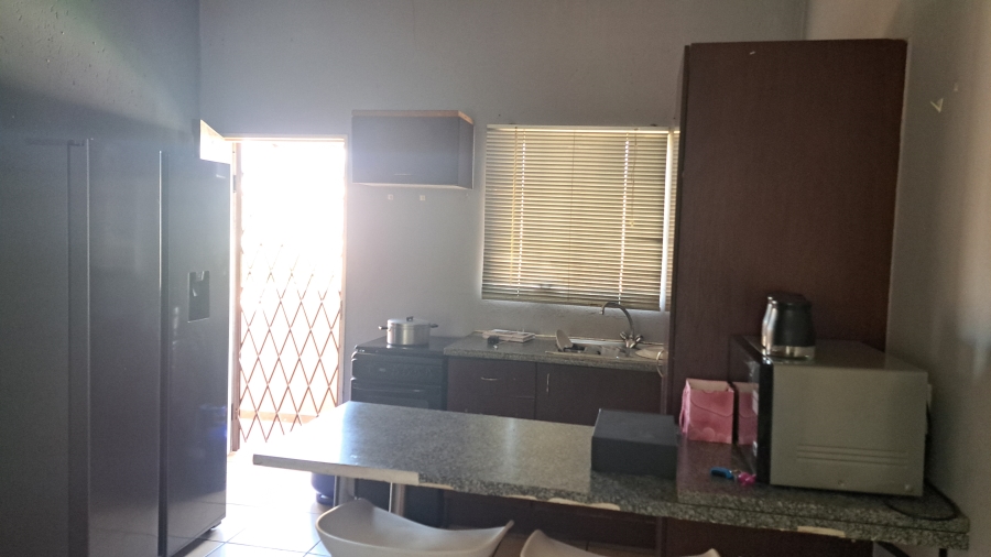 2 Bedroom Property for Sale in Norton Home Estate AH Gauteng