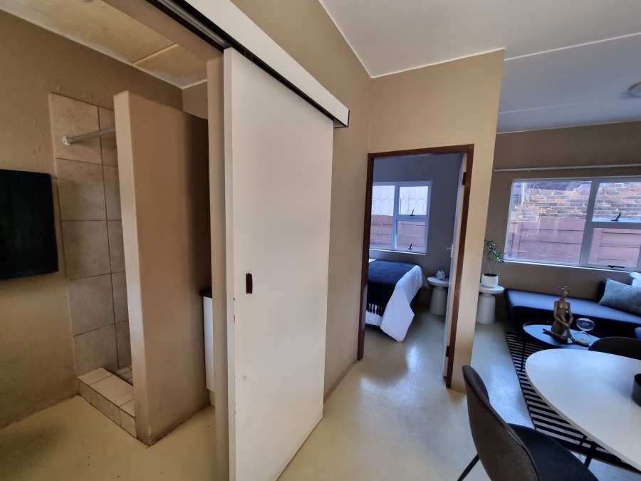 1 Bedroom Property for Sale in Esther Park Gauteng