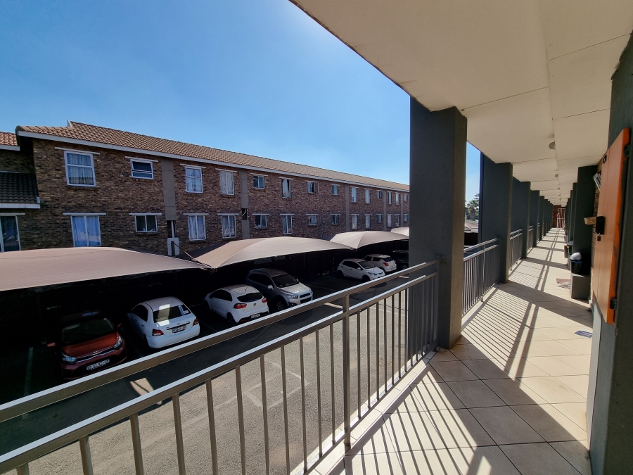 1 Bedroom Property for Sale in Esther Park Gauteng