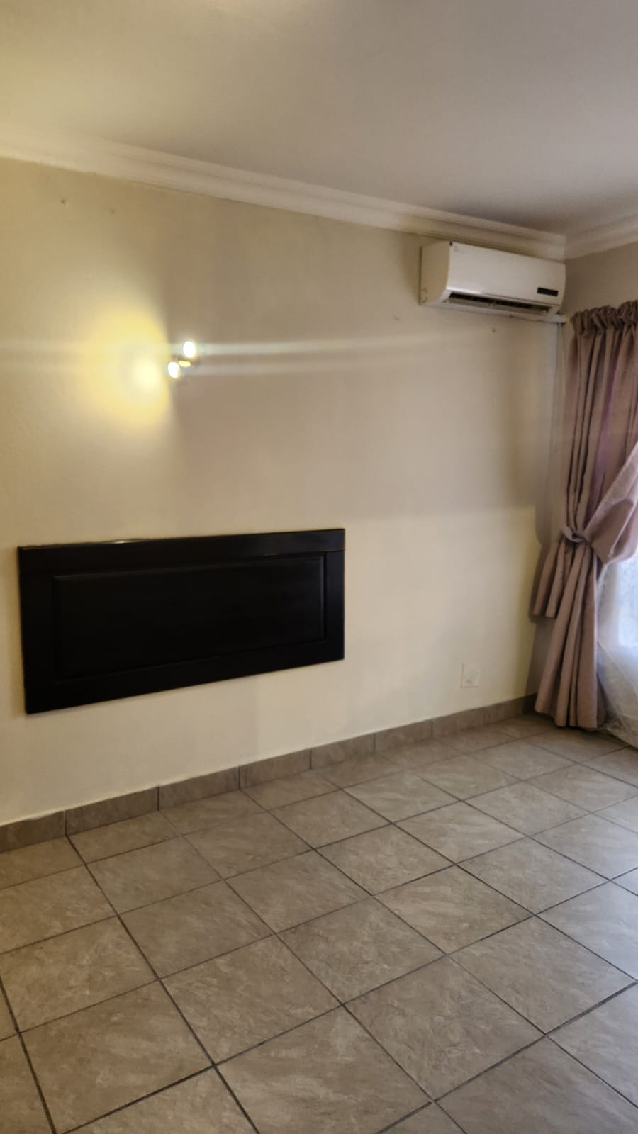 1 Bedroom Property for Sale in Rietfontein Gauteng