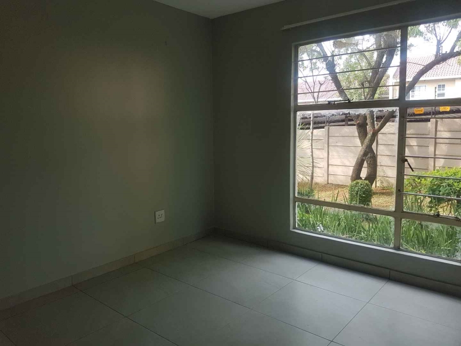 3 Bedroom Property for Sale in Vorna Valley Gauteng