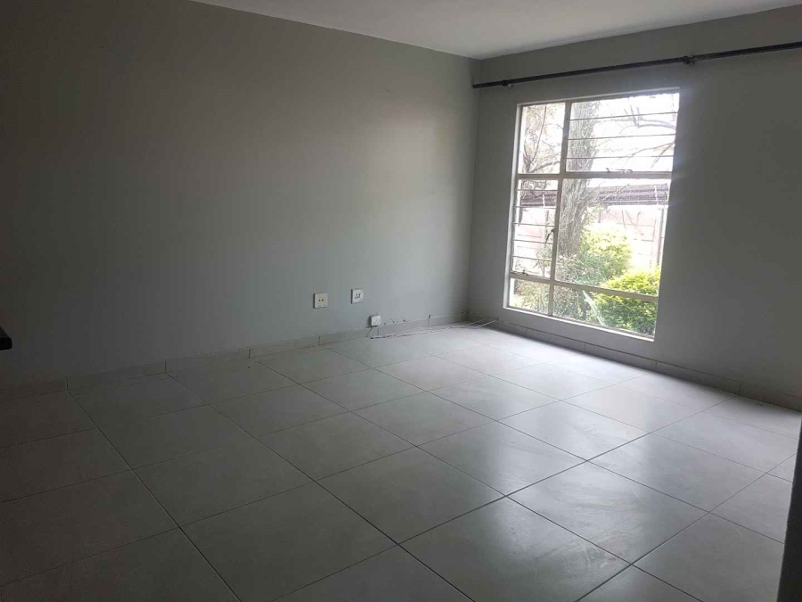 3 Bedroom Property for Sale in Vorna Valley Gauteng