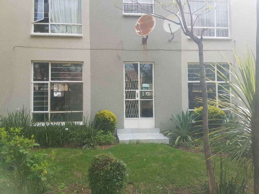 3 Bedroom Property for Sale in Vorna Valley Gauteng