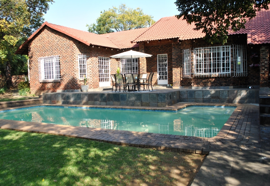 4 Bedroom Property for Sale in Paulshof Gauteng