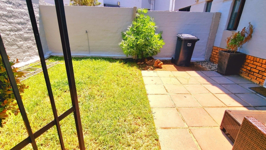 2 Bedroom Property for Sale in Halfway Gardens Gauteng