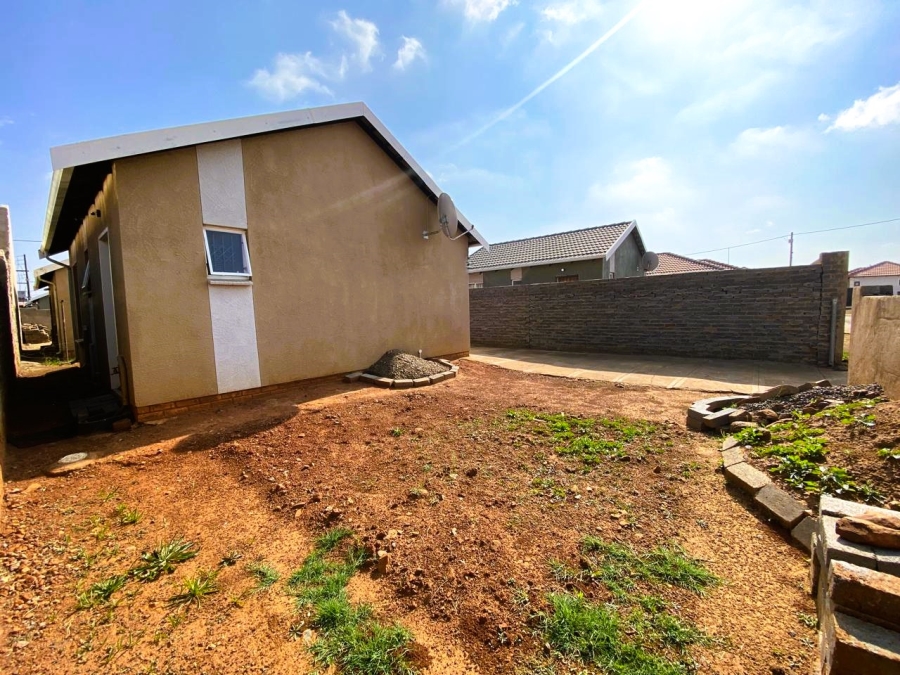 2 Bedroom Property for Sale in Stretford Gauteng