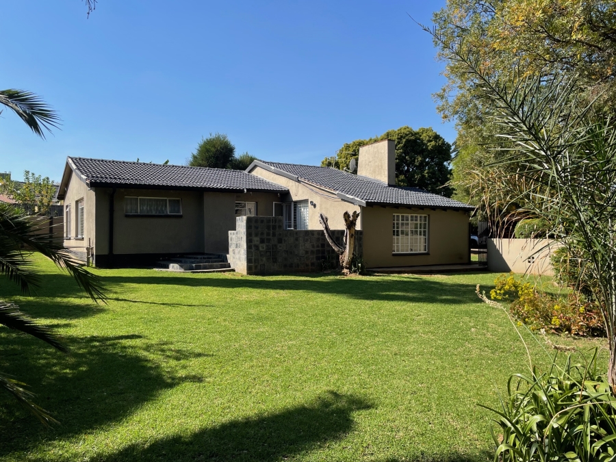 3 Bedroom Property for Sale in Highway Gardens Gauteng