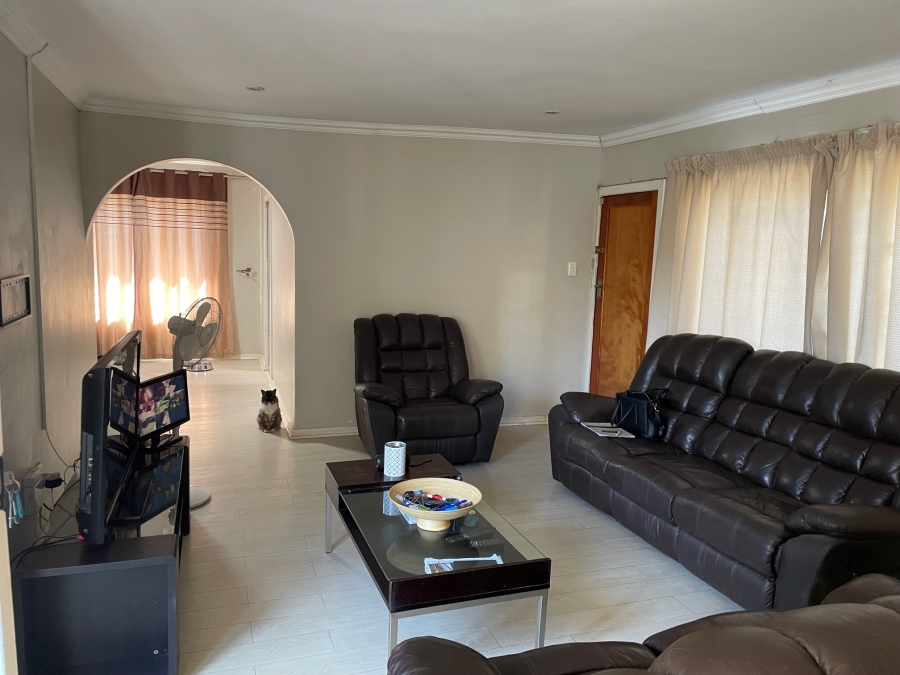 3 Bedroom Property for Sale in Highway Gardens Gauteng