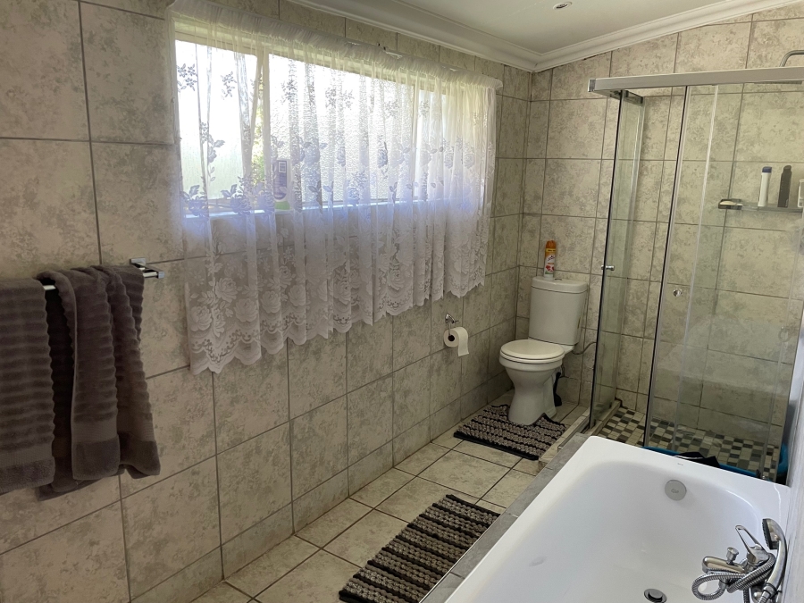 3 Bedroom Property for Sale in Highway Gardens Gauteng