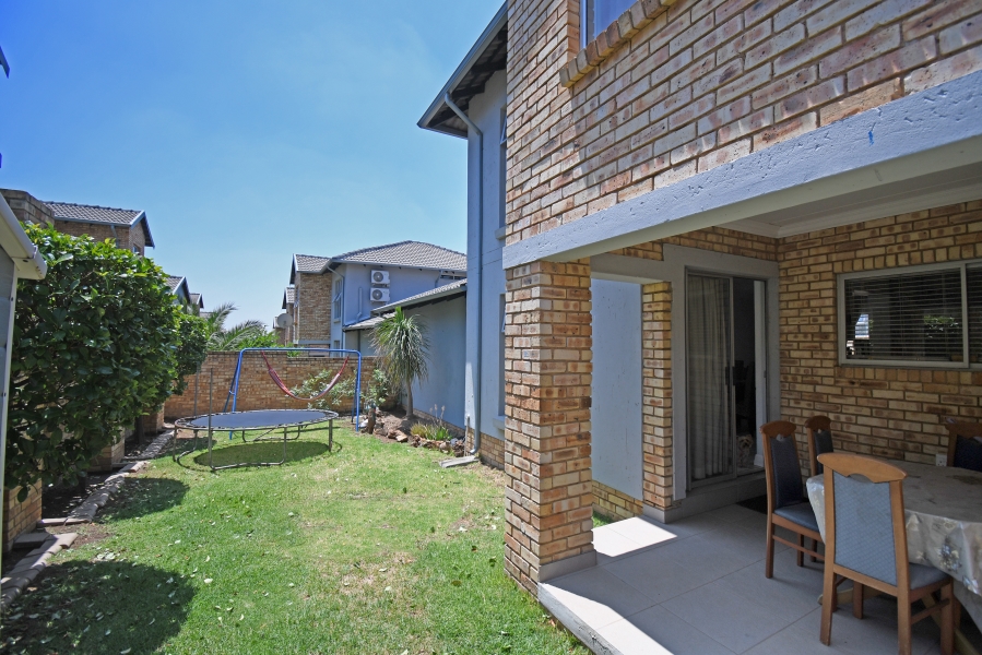 3 Bedroom Property for Sale in Noordhang Gauteng