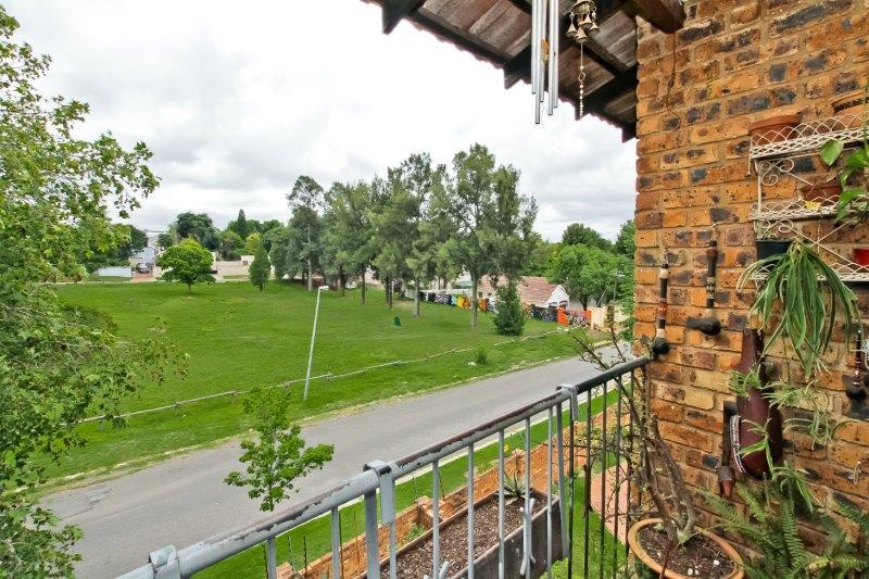 2 Bedroom Property for Sale in Robindale Gauteng